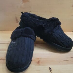 Skechers 46346 Womens Sweater Slippers Shoes Size US 8 Mule